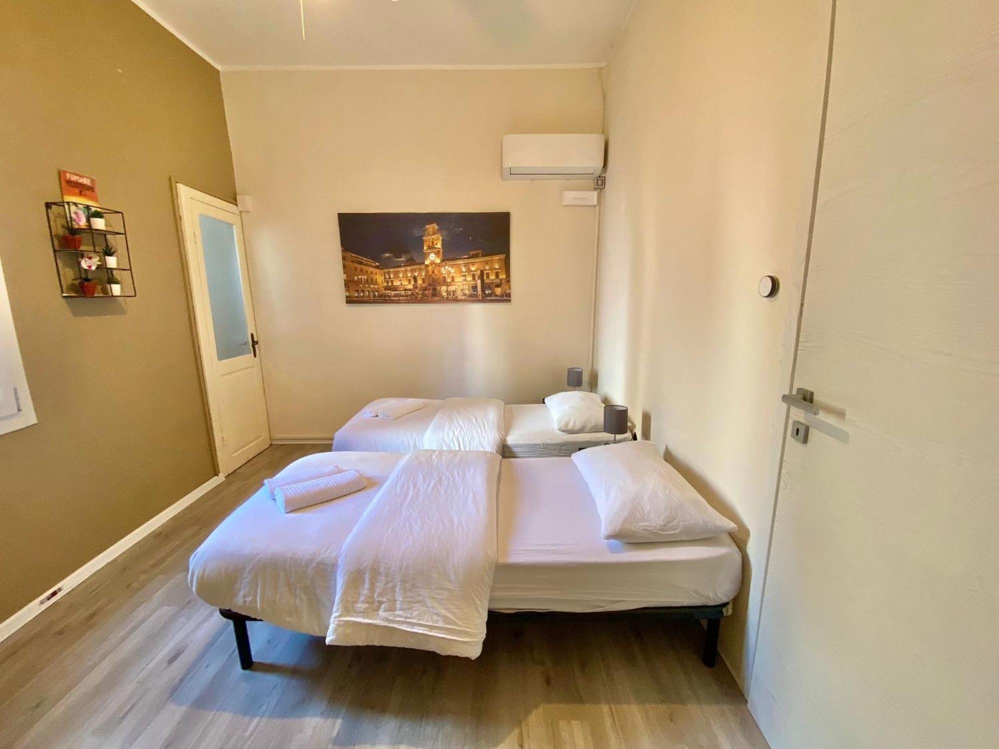 Maison Sarraj Parma Szoba fotó
